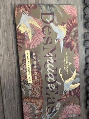 Alamar Cosmetics Desert Muse Eyeshadow Palette — Brown & Pink Shades